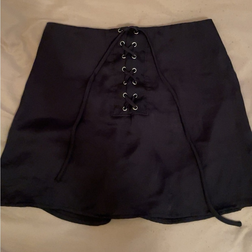 Front faux lace up skirt size small